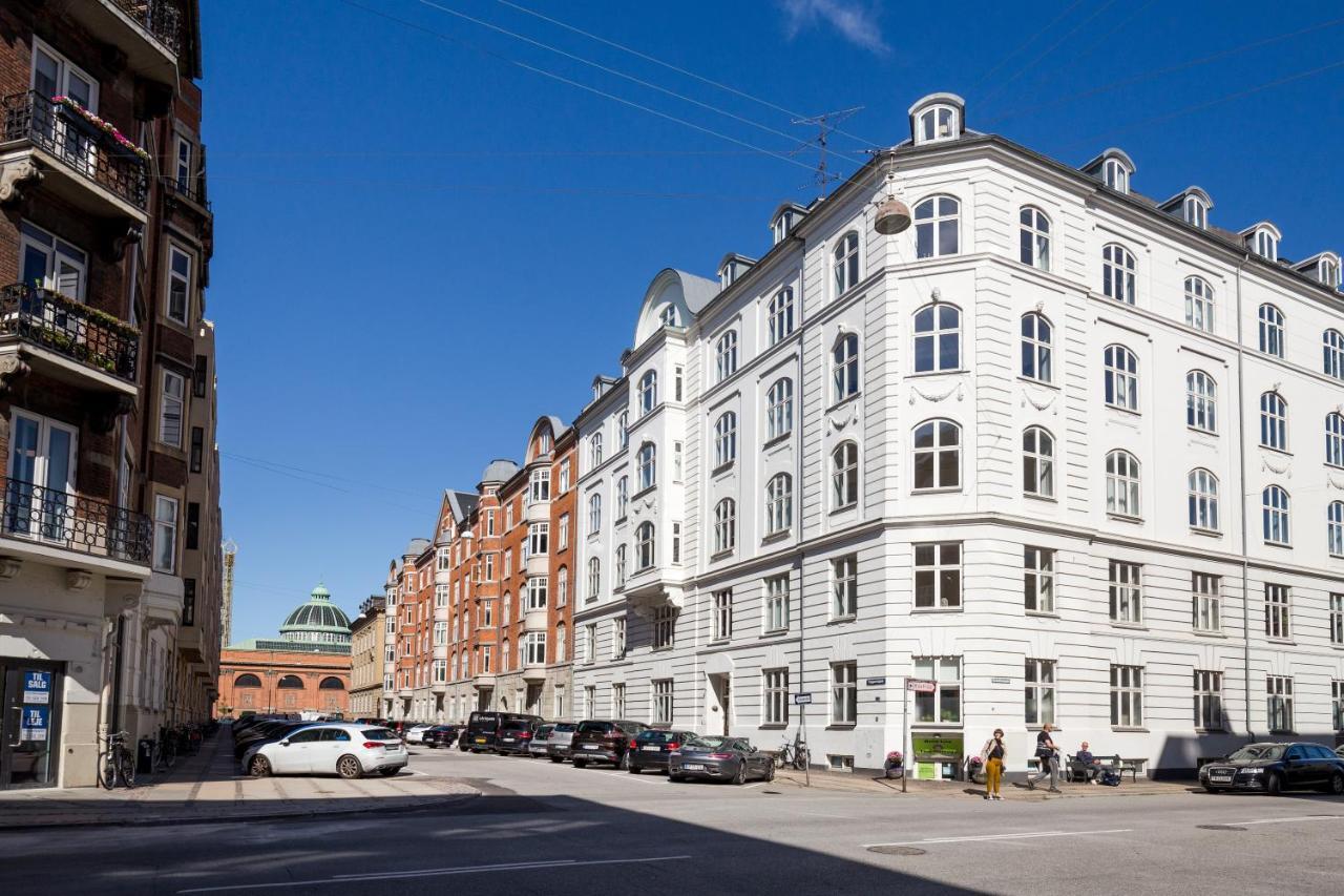 Lovely 3Br Manor Apartment 5 Min From Tivoli Gardens Копенгаген Экстерьер фото